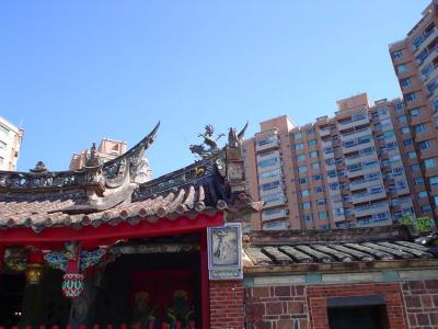 Yinshan Temple in Danshui, 2003