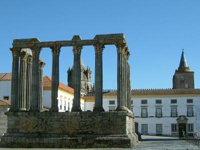 Évora - Roman Temple and Cathedral
