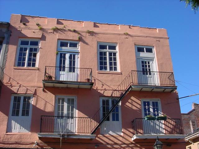 Balconettes.jpg