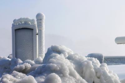 Icey Texture from the Mist- Niagara.jpg