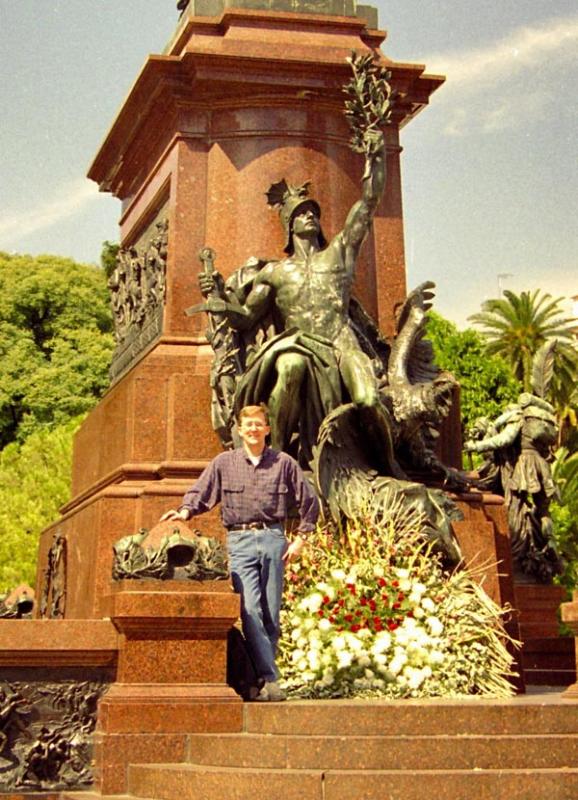 Me at the San Martin monument