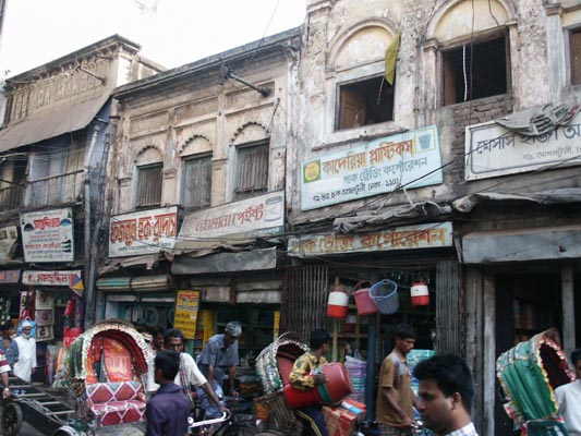 Street in Old Dhaka (right about here I was feeling like I was on the set of an old Bollywood movie