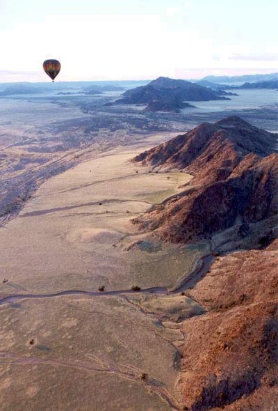 View towards the other balloon, Namib Desert