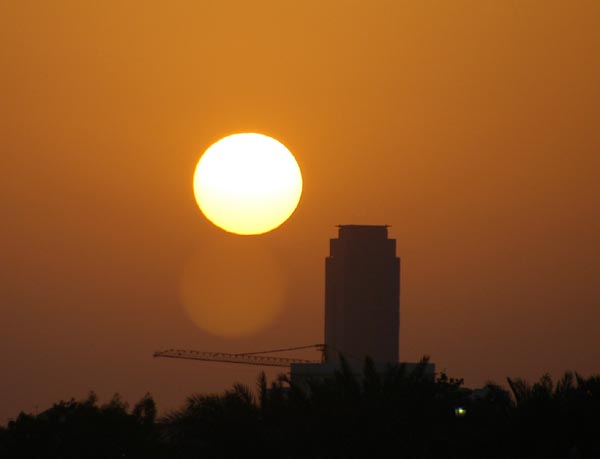 Sunset over Manama - Almoayyed Tower