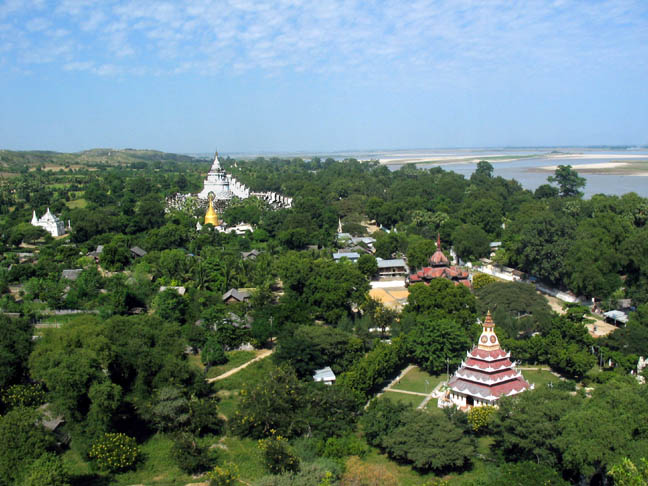 The view north from the top of Mingun Paya.
