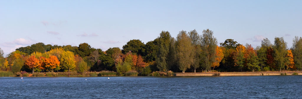 <b>Caldecote Lake</b> *<br>by Phil M