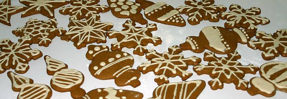 <b><span style=color: red;>Santas Bribe</span></b> *<br> by Pops