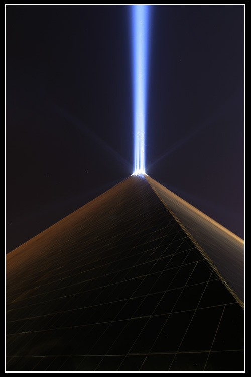<B>Luxor Lights</B>