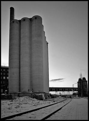 Silos (*)