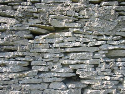 Stone wall (*)