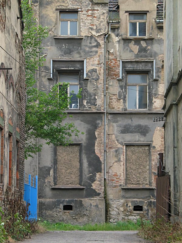 brickwork (*)