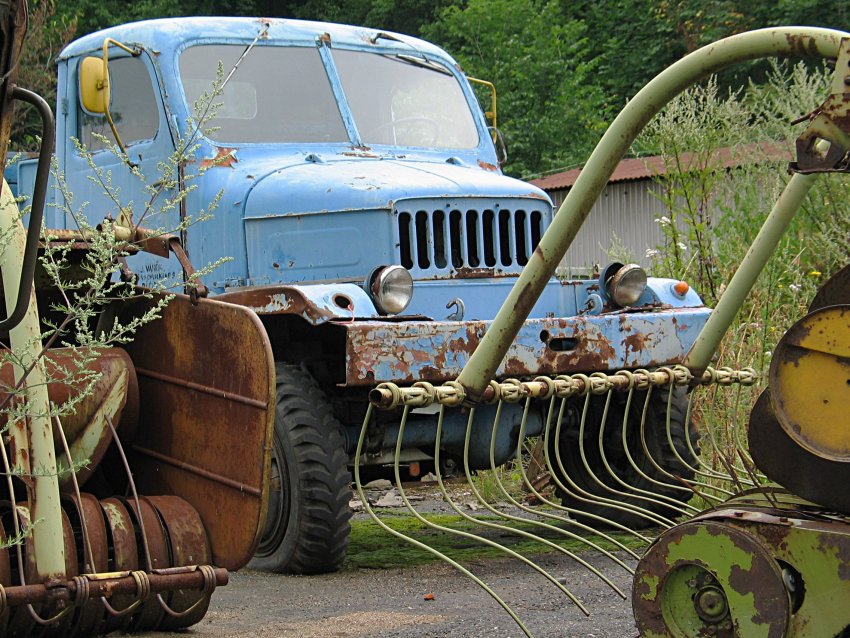 blue lorry (*)