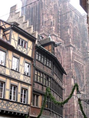 u37/cwright/medium/23899511.StrasbourgCathedral2.jpg