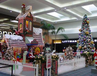 Rivergate Mall Santa