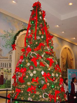 Christmas Tree in a lobby