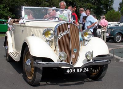 Exposition de voitures de collection - Old cars exhibition