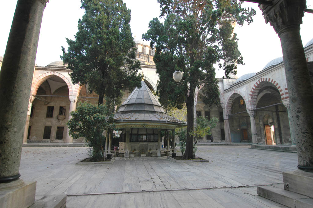 Fatih Mosque interior