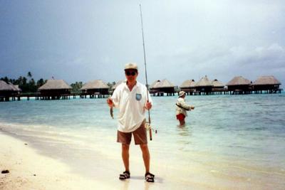 Fishing on the beach in Moorea (French Polynesia)