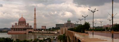 u37/gohorses/medium/24266365.PanoPutrajaya01s.jpg