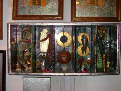 u37/gregorysullivan/medium/23794662.GregorySullivanAssemblage011.jpg