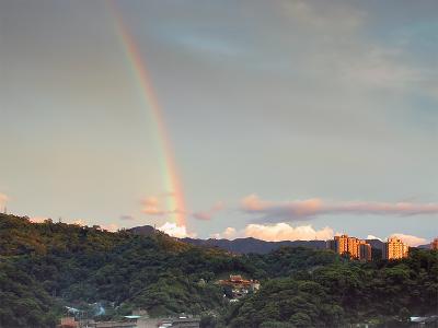 tw-rainbow.jpg