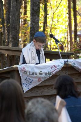 u37/lee1138/medium/23797957.Aaron_Barmitzva042.jpg