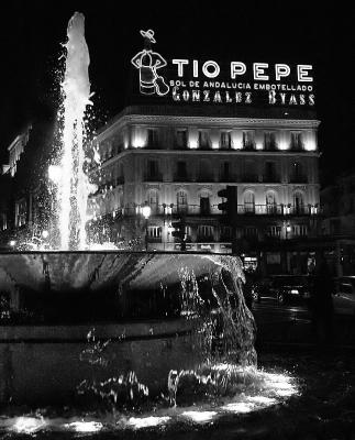 u37/magnetic9999/medium/24072366.tio_pep_bw_filtered.jpg