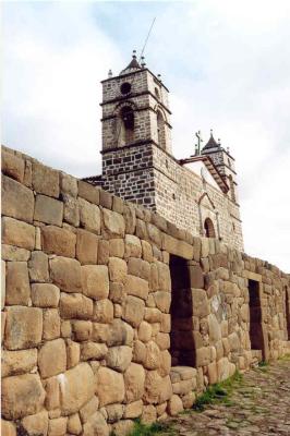  Wall of Inca masonry containing 5 trapezoidal niches