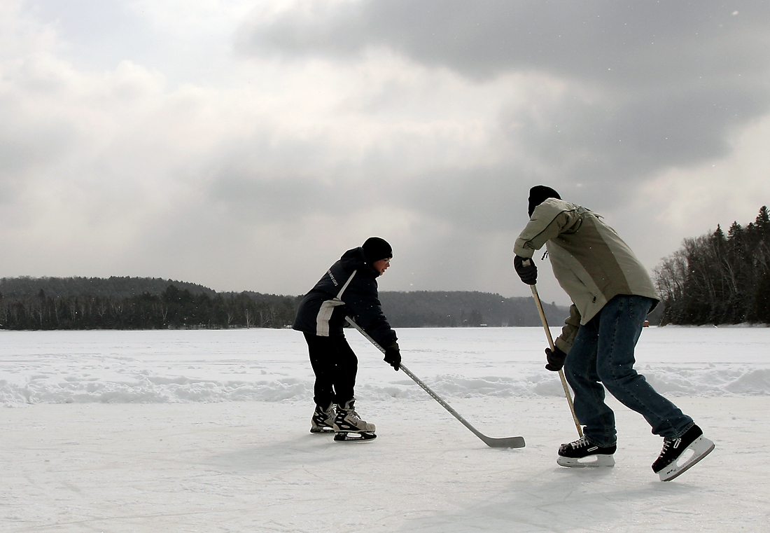 pond  hockey