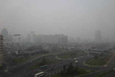 IMG_3988.jpg smog in Beijing