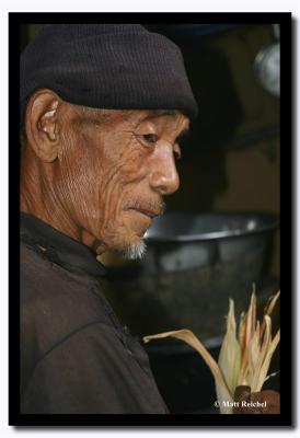 Apa with Corn, Pakang