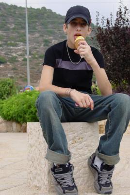 u37/ofergelles/medium/24223958.mylittleson.jpg