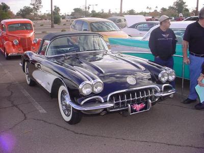 1959 black Corvette