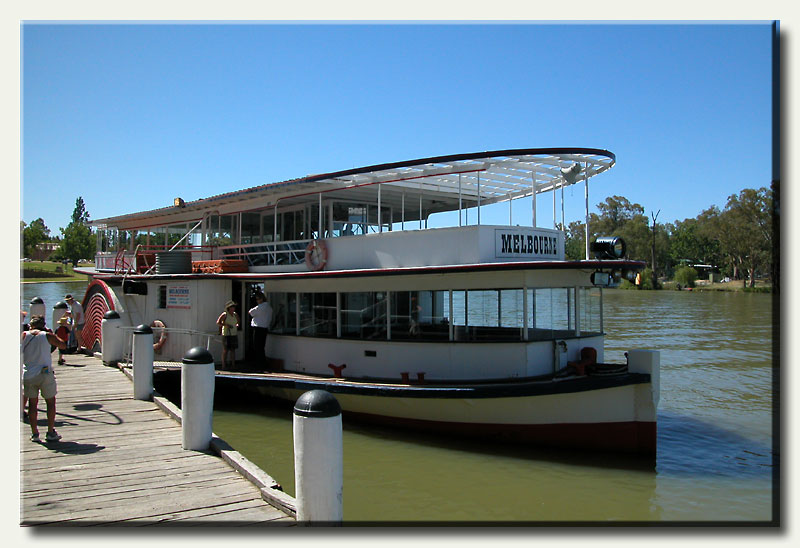 Melbourne - Paddle Steamer on the Murray