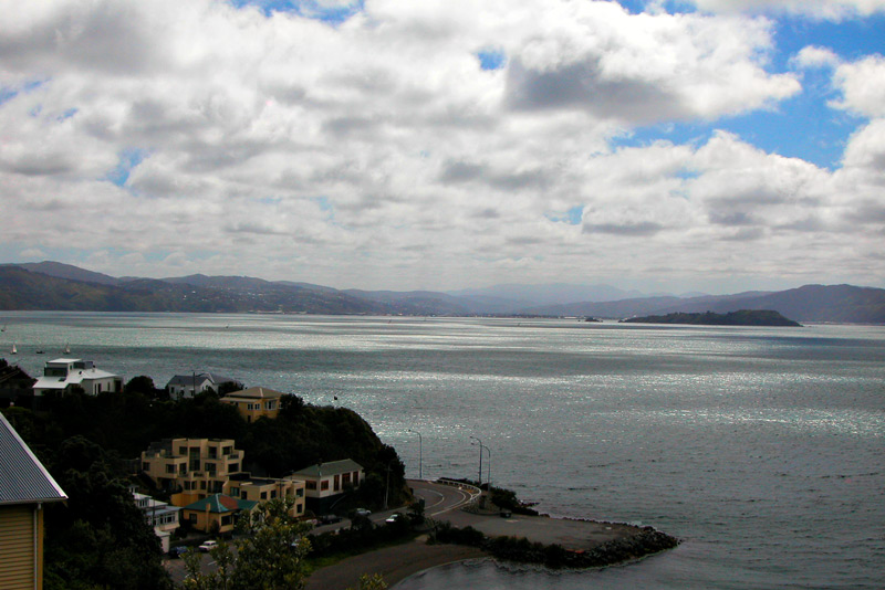 30 Oct 04 - Harbour Views