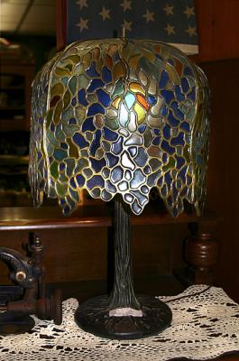 tiffany_lamp02.jpg