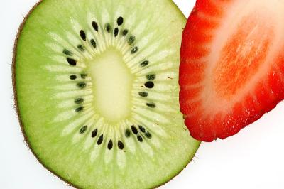 Slice of Kiwi and strawberry.jpg