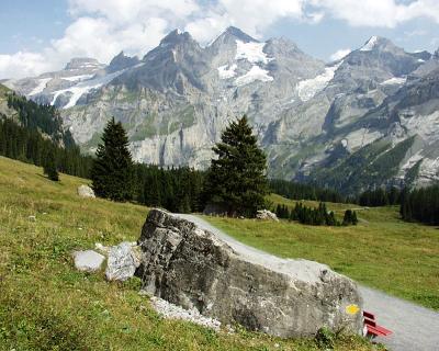 Weg zum Oeschinensee