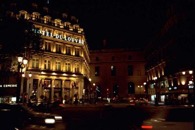 paris night scene.jpg