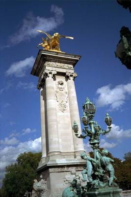 place de la concorde gateway.jpg