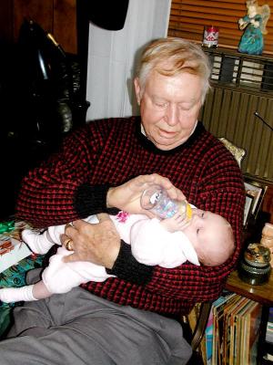 Scarlett and Great-Grandpa