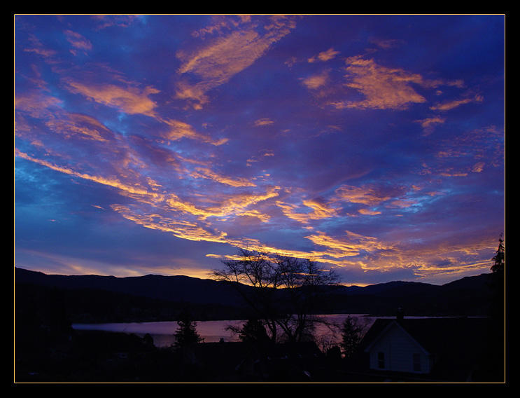 <B>Morning Glow</B><BR>*<font size=2>Ann Chaikin</FONT>