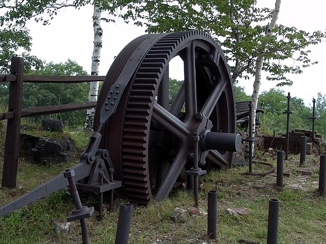 <b>Bull Wheel</b> <br><font size=1>by Bill Borne</font>