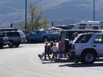 and people just chillin in the parking lot