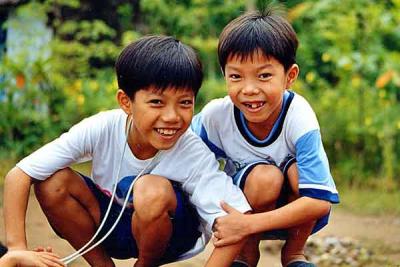 kids-in-mekong-delta.jpg