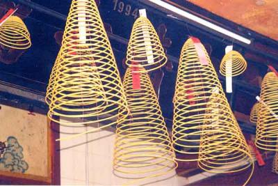 incense-coils-in-temple.jpg