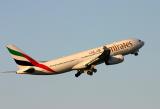 Emirates Airlines Airbus A330-200 (A6-EAQ)