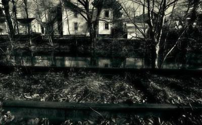 Tracks  And House On The D&R Canal