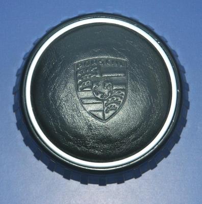 914-6 GT Horn Button 03.jpg