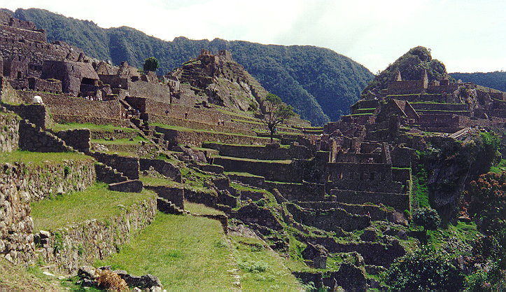 First view of the interior of the old city